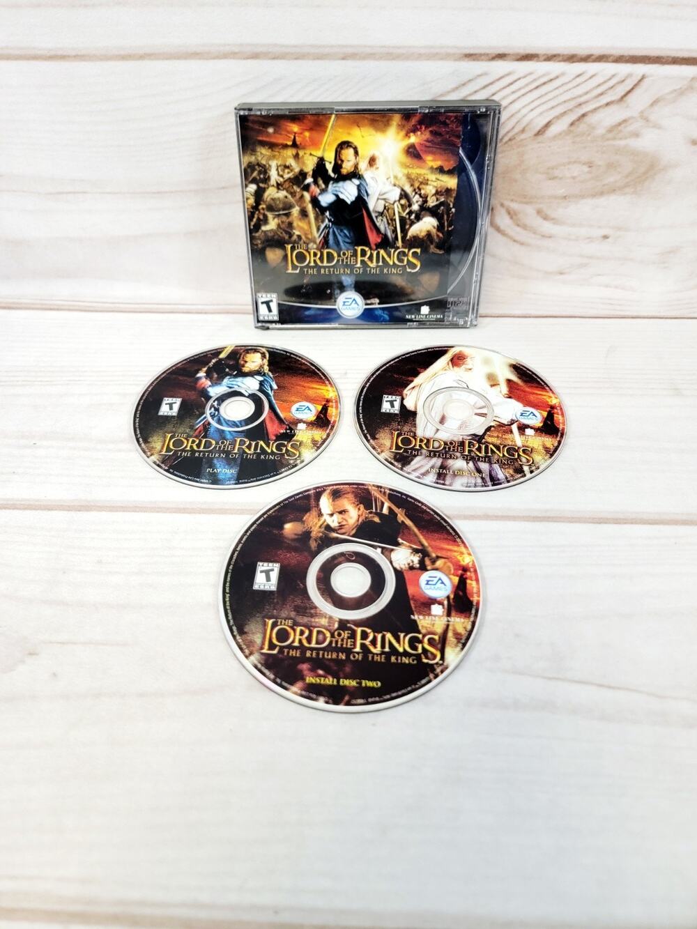 2003 EA Games - Lord Of The Rings Return Of The King PC CD-ROM Game 3 Disc Set